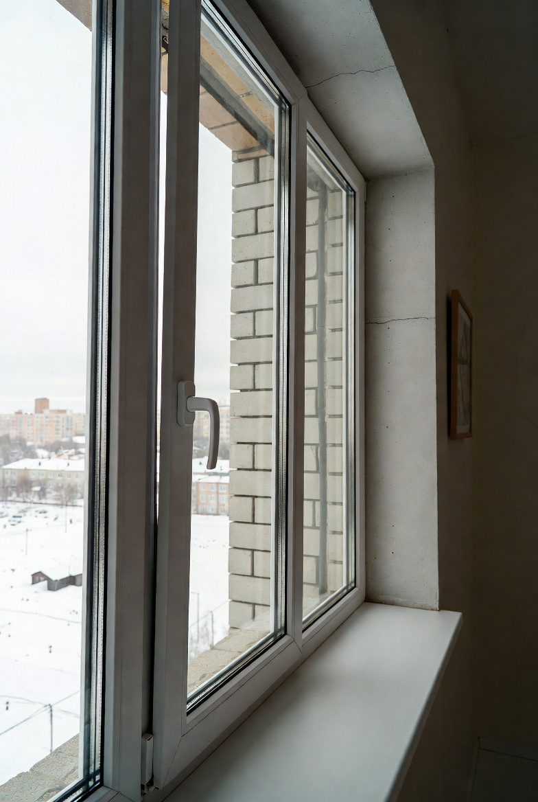 Современные пластиковые окна в квартире Екатеринбурга